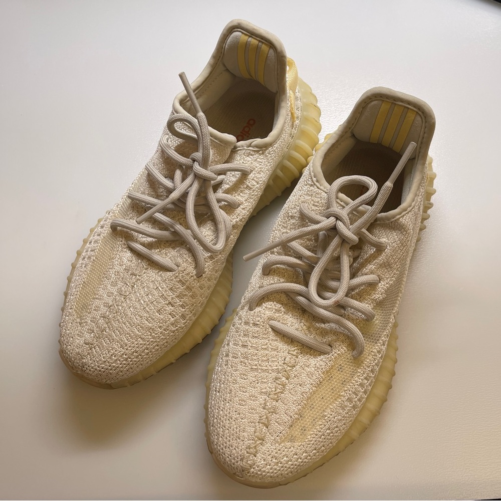 Yeezy boost 350 V2 light US6 GY3438